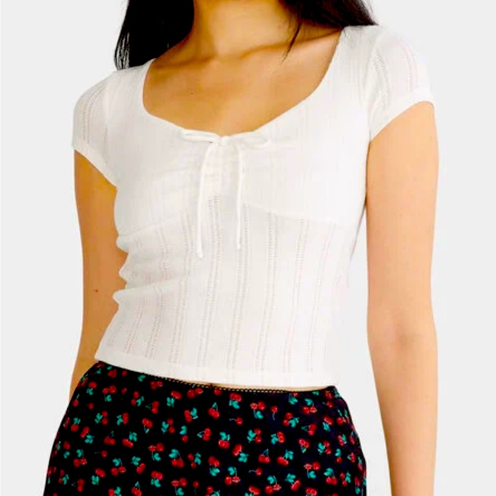 NWT Aeropastle Cinched Neck Tee
